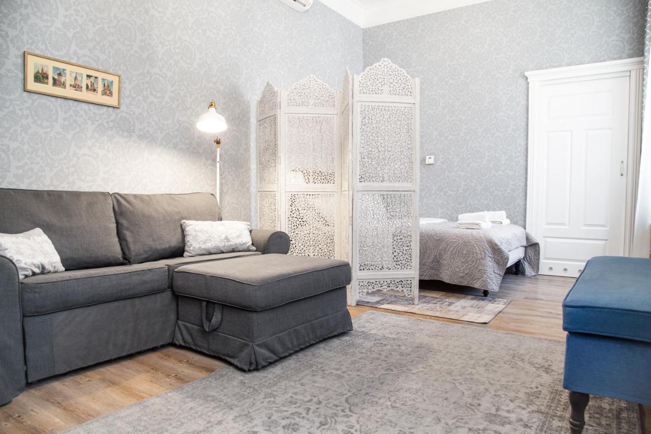 Househost Apartment :Zacisze Street Краков Экстерьер фото